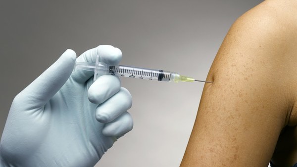 Según últimos reportes el 75% de la población de riesgo ya ha sido vacunada contra la influenza