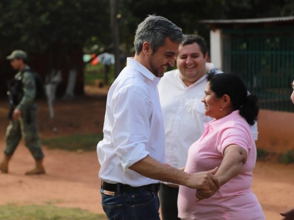 Mario Abdo se reúne con padres de Edelio Morínigo en Horqueta