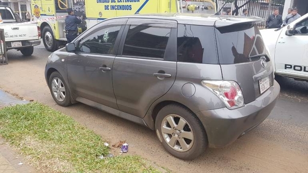 HOY / Recibió 9 balazos y su 'viuda' confía que el conductor que iba con él no lo entregó