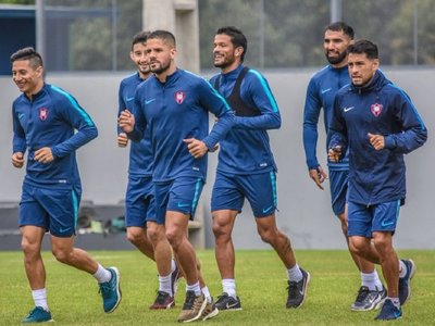 Cerro definió a los viajeros para los amistosos en Brasil