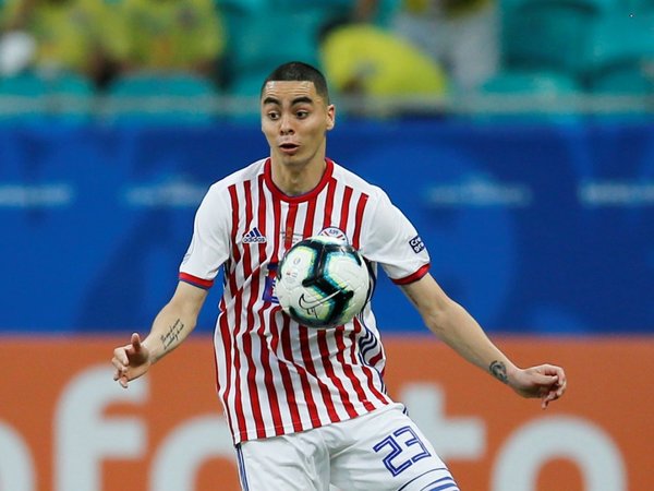 Paso a paso: Ya juegan Brasil y Paraguay en Porto Alegre