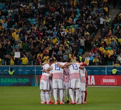 ¡INFARTANTE! Paraguay resiste y define en penales con Brasil - ADN Paraguayo