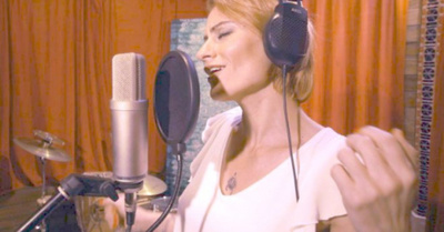 “Himno a las Mujeres” compite en el extranjero