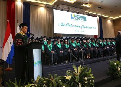 Egresan nuevos líderes para los agronegocios
