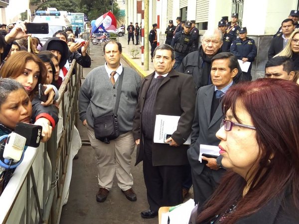 Hacienda recomienda topeo cero a la Facultad de Ciencias Médicas