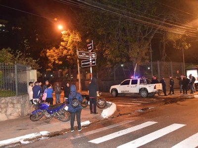 Patrullera protagoniza accidente en Asunción