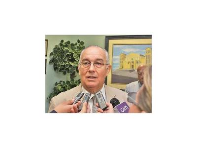 Preliminar para los acusados con el ex ministro Óscar Bajac