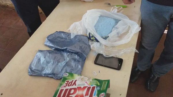 Trataron de meter un aparato celular a la cárcel en paquete de jabón en polvo