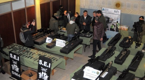 Argentina: caen 1.200 armas, con destino a Paraguay y el objetivo de armar a PCC y CV - Digital Misiones