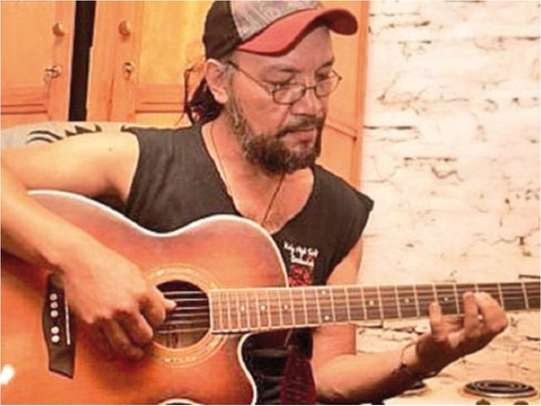 Alberto Rodas presenta su discografía  en La Chispa