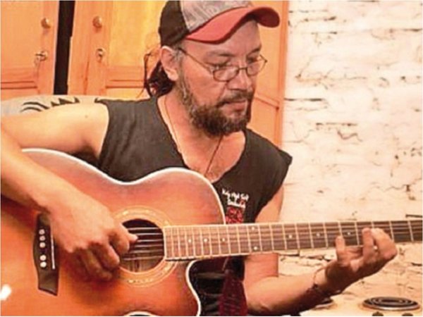 Alberto Rodas presenta su discografía en La Chispa
