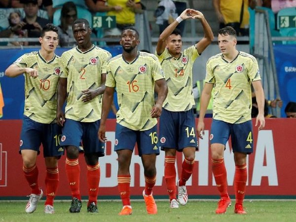 Chile amenaza el camino inmaculado de Colombia en la Copa América