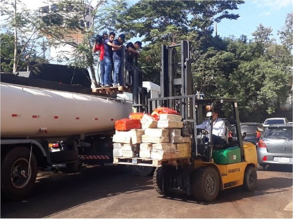 Interceptan camión cisterna con más de 5.000 kilos de marihuana
