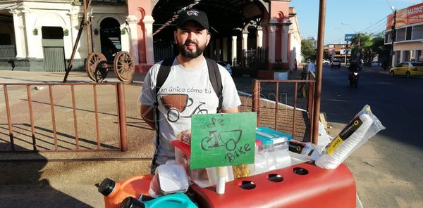 Joven ofrece desayunos para pagar terapia de su hijo autista
