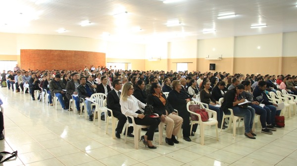 Docentes de Canindeyú se capacitan contra todo tipo de abuso y suicidio » Ñanduti