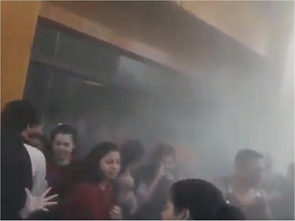 Incidentes durante protesta de estudiantes en Rectorado de la UNA