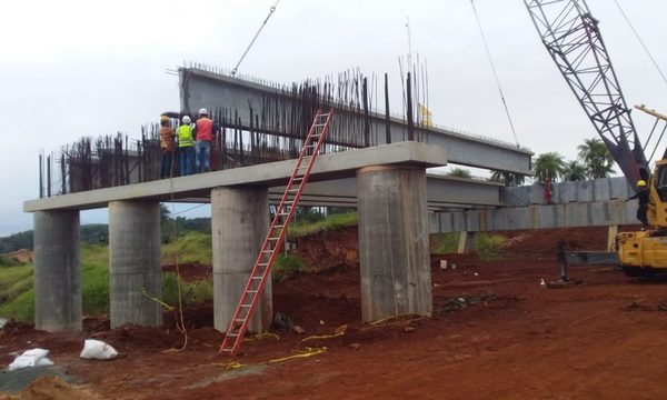 50% de avance en puente que unirá Hernandarias con Minga Guazú