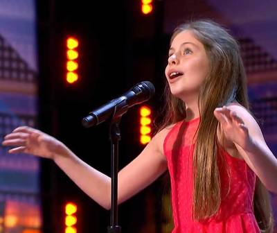Tiene 10 años, sorprendió a todos con su voz y el mundo habla de ella