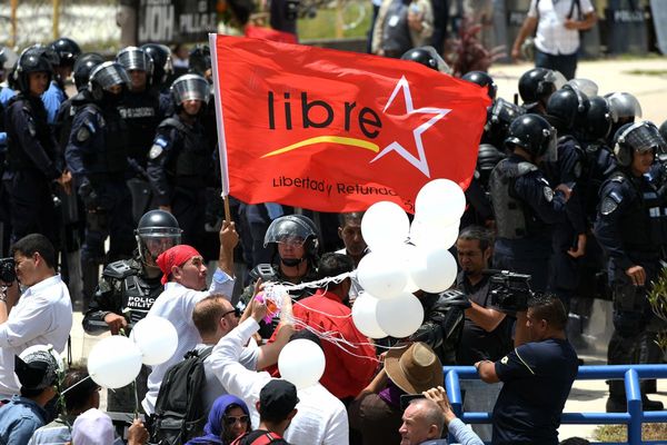 Prohíben recordar el golpe a Zelaya