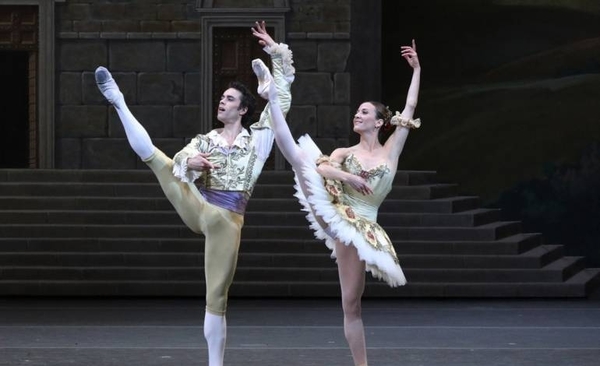 HOY / Gala Internacional de Ballet: las grandes academias del mundo se presentan en Asunción