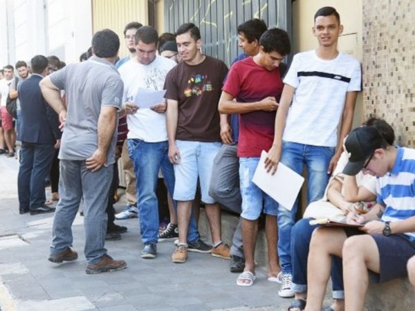 30 mil objetores se declararon sogue y están buscando trabajo