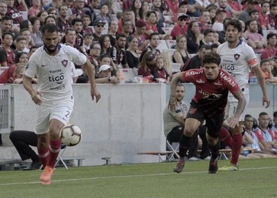 Cerro venció a Paranaense y celebró un retorno goleador