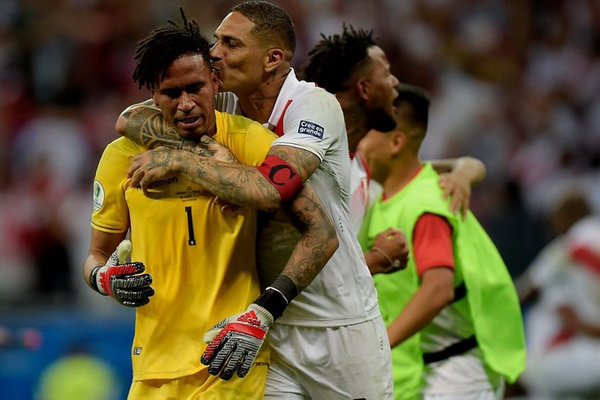 Los penales clasifican a Perú que enfrentará a Chile en la semifinal » Ñanduti