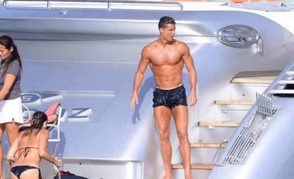 HOY / Las soñadas (y carísimas) vacaciones de Cristiano Ronaldo
