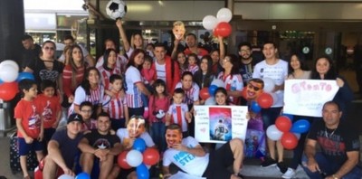 El Jugador Derlis González Así Fue Recibido Por Toda Su Familia 