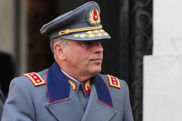 Procesan a exjefe del Ejército de Chile por malversación de fondos públicos | .::Agencia IP::.