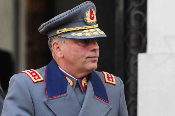 Procesan a exjefe del Ejército de Chile por malversación de fondos públicos | .::Agencia IP::.
