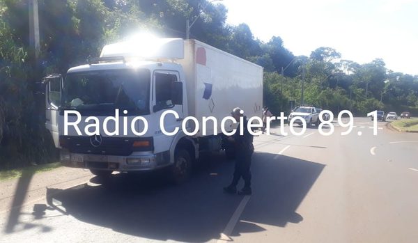 Delincuentes asaltan camión repartidor y se llevan G. 5 millones