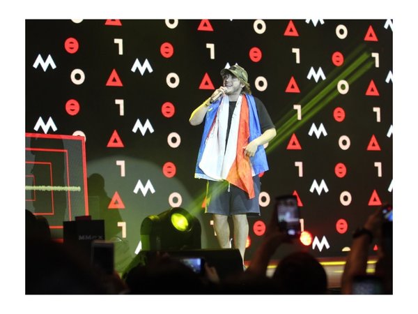 Paulo Londra brilló en Paraguay