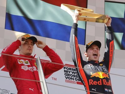 Verstappen gana en Spielberg