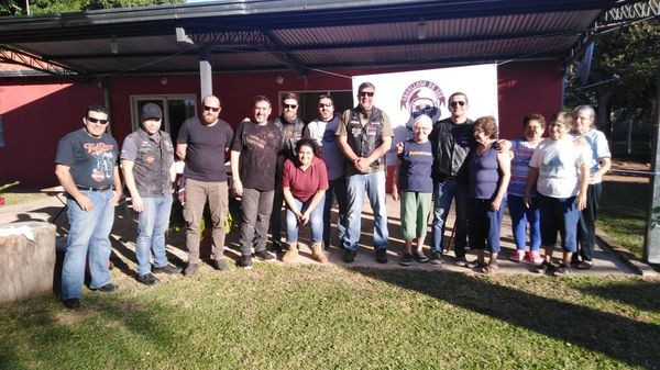 Harleros se unen para asistir a hogares