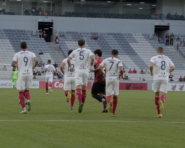 Los goles del Ciclón al Paranaense - Fútbol - ABC Color