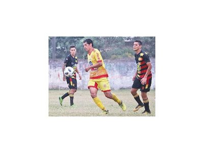 El “29” luqueño deja escapar el triunfo,  pero sigue arriba