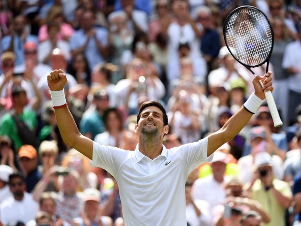 Djokovic doblega a Kohlschreiber y Anderson a Hugues-Herbert
