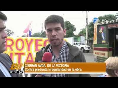 Cierran Avda. de la Victoria por supuesta irregularidad en obra
