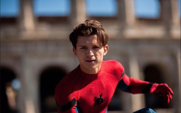 HOY / Tom Holland revela cuál es su traje favorito de Spider-Man en "Far from home"