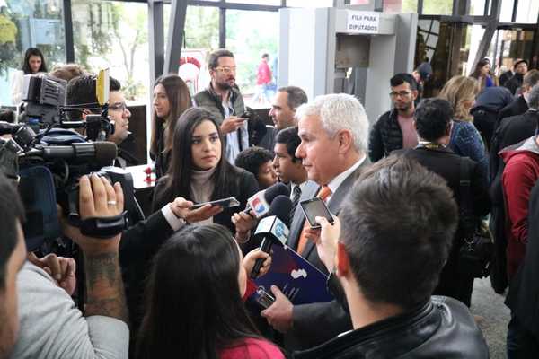 Legisladores del PPQ piden más dinamismo a la gestión del Ejecutivo - ADN Paraguayo