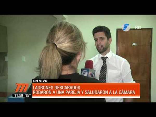 Saludaron a la cámara tras realizar un robo