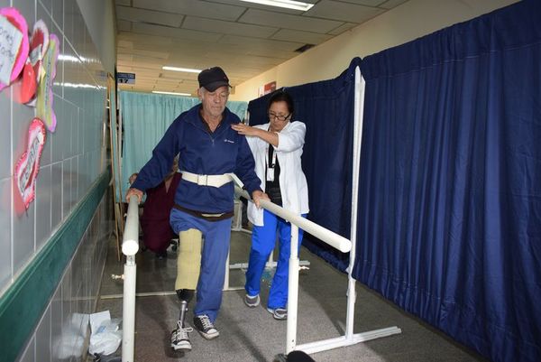 Director del Hospital de Luque niega trabas y dice que quiere evitar “falsas expectativas” - Nacionales - ABC Color