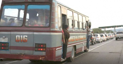 Para hacer turismo los buses deben tener permiso he’i