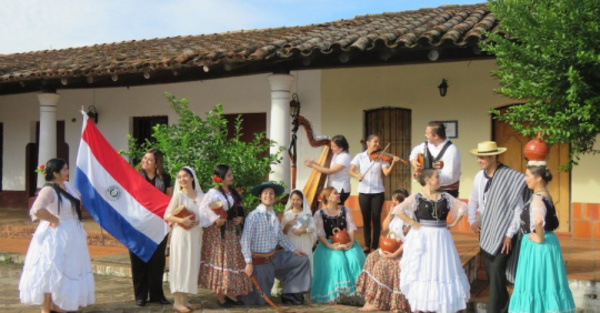 El folclore paraguayo rumbea a Europa, hoy