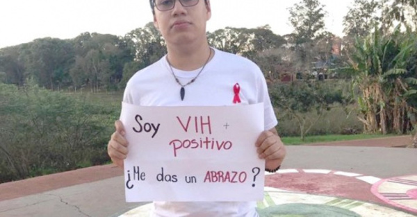 Dijeron que tenían sida y nadie les dio un abrazo…