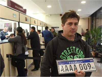 Con colapso de sistema, se  inició  emisión de patentes del Mercosur