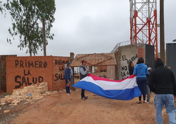 Vecinos de Concepción se oponen a instalación de antena