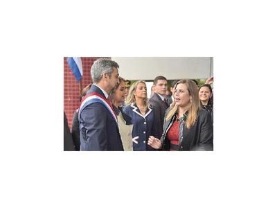 Kattya pide que plenaria ya trate el pedido de su pérdida de investidura