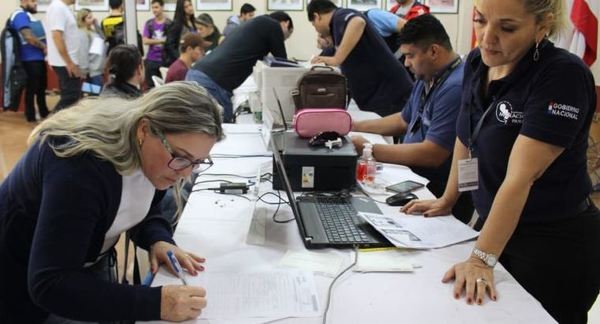 Unos 3.400 migrantes extranjeros solicitaron su radicación en el primer semestre del año